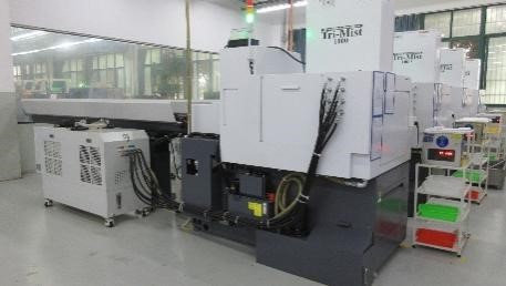 Longitudinal cutting lathe